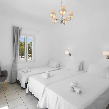 Tzane & - Steps Away From Golden * Chrisi Akti (Paros)