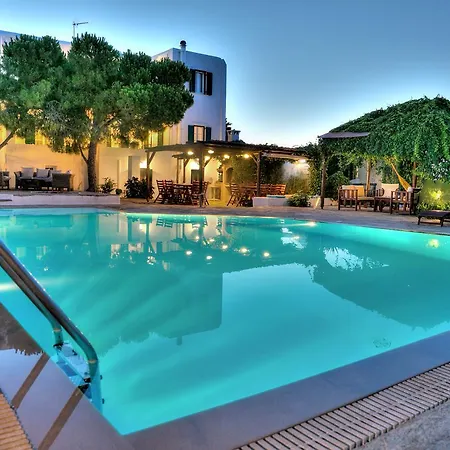 Tzane & - Steps Away From Golden Apartment Chrisi Akti (Paros)