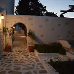Tzane & - Steps Away From Golden Appartement *