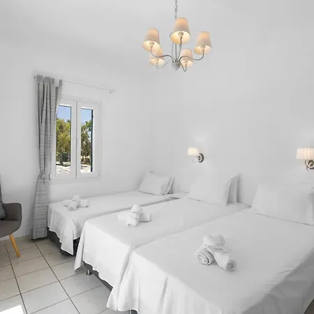 Apartment Tzane & - Steps Away From Golden