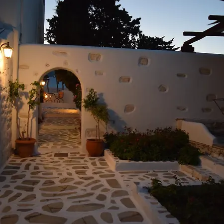 Tzane & - Steps Away From Golden Appartement *