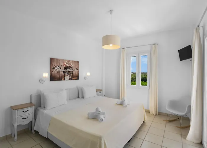 Tzane & - Steps Away From Golden Appartement